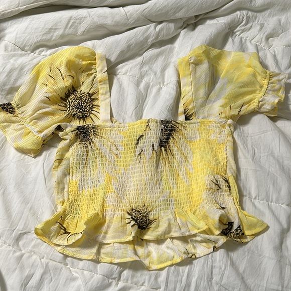 Sunflower crop top - Picture 2 of 2